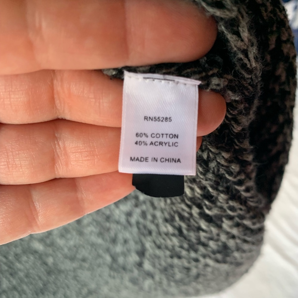 Express Grey/black shirt sleeve sweater cardigan. Size M. - Picture 4 of 9